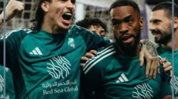 شاهد مجانًا. القنوات الناقلة لمباراة الأهلي والتعاون في دوري روشن للمحترفين