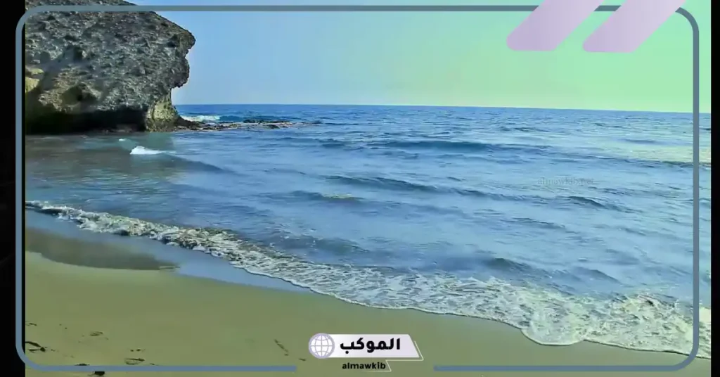 رؤية البحر الهادئ في المنام للعزباء