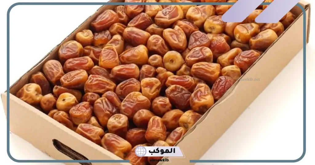 تفسير حلم اكل التمر للعزباء في المنام وعلاقته بقدوم الخير 6 تفسير حلم إعطاء التمر لشخص في المنام للعزباء
