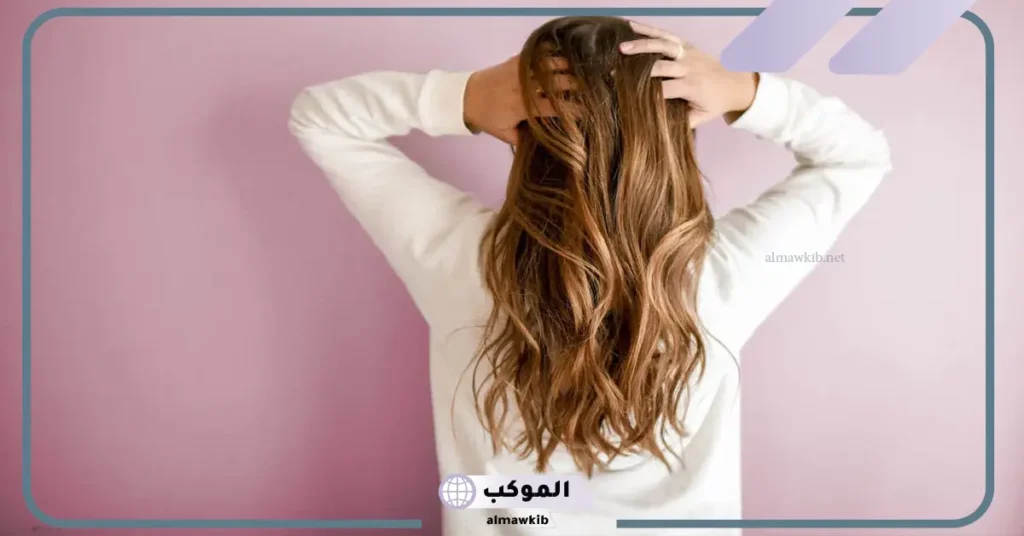 تفسير حلم الشعر الطويل للعزباء والمطلقة أسود في المنام لابن سيرين 5 تفسير رؤية تمشيط الشعر الطويل الناعم في المنام للعزباء