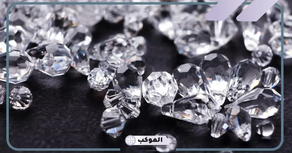 تفسير حلم الالماس في المنام ورمزه عند ابن سيرين للمتزوجة والعزباء 6 حلق الالماس في المنام