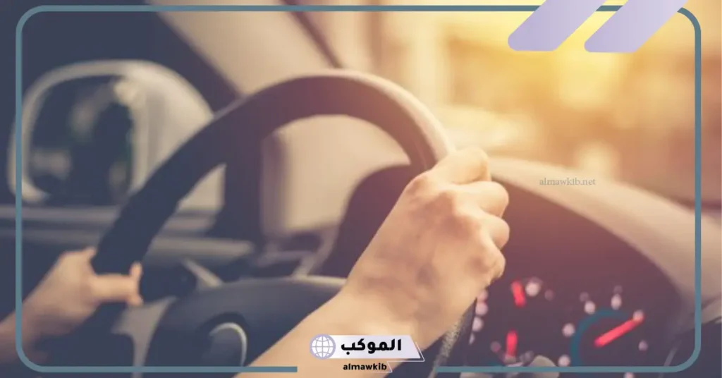 تفسير رؤية حلم ركوب السيارة في المنام للعزباء والمطلقة لكبار العلماء 6 تفسير حلم ركوب السيارة مع شخص أعرفه في المقعد الخلفي للعزباء