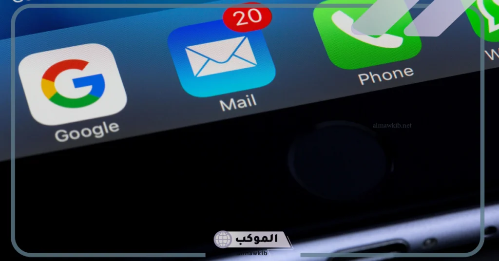 يتضمن هيكل البريد الإلكتروني التحية والنص الأساسي فقط 