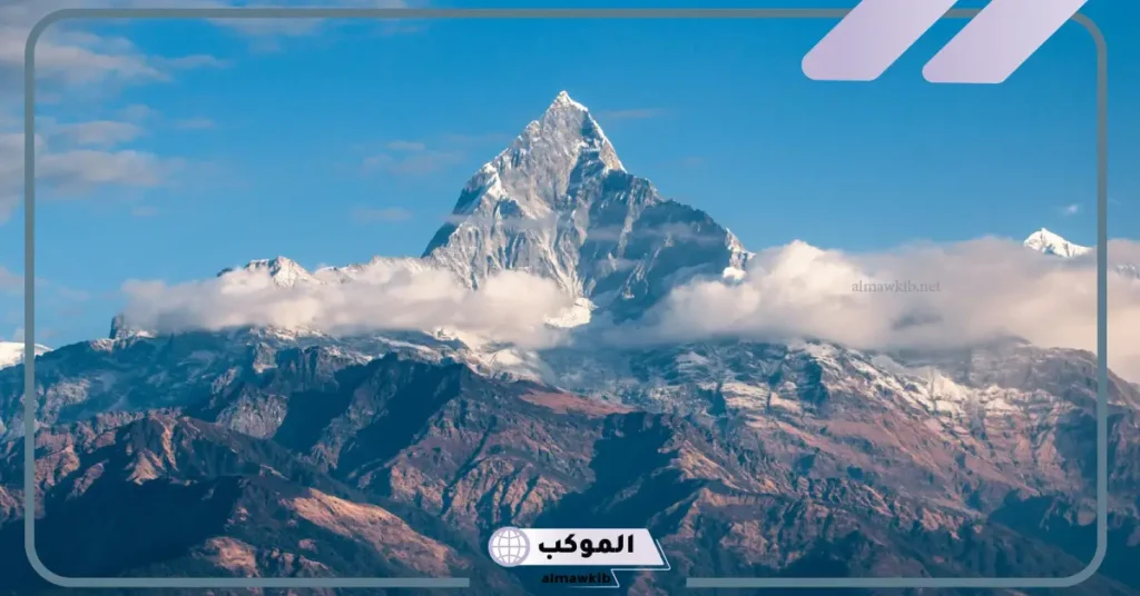 تفسير حلم الجبل لابن سيرين والإمام الصادق في المنام مع شخص معروف 6 الوقوف على قمة الجبل في المنام